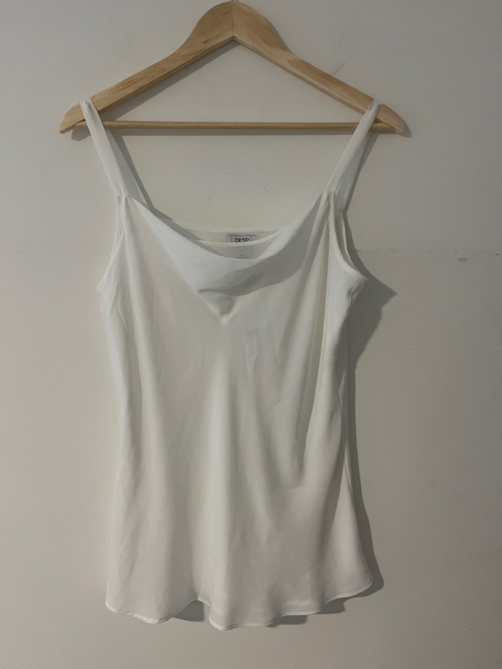 NWTCache White Satin Cowl Neck Camisole wardrobe staple classic luxury sz medium